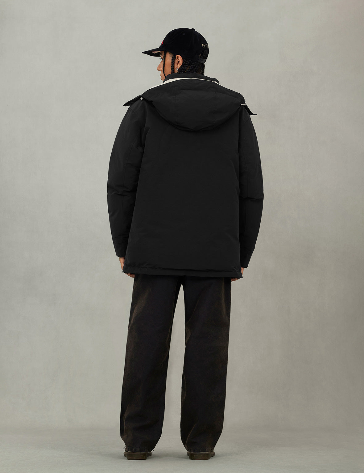 Seagull Embroidery Regular Fit Waterproof Down Jacket