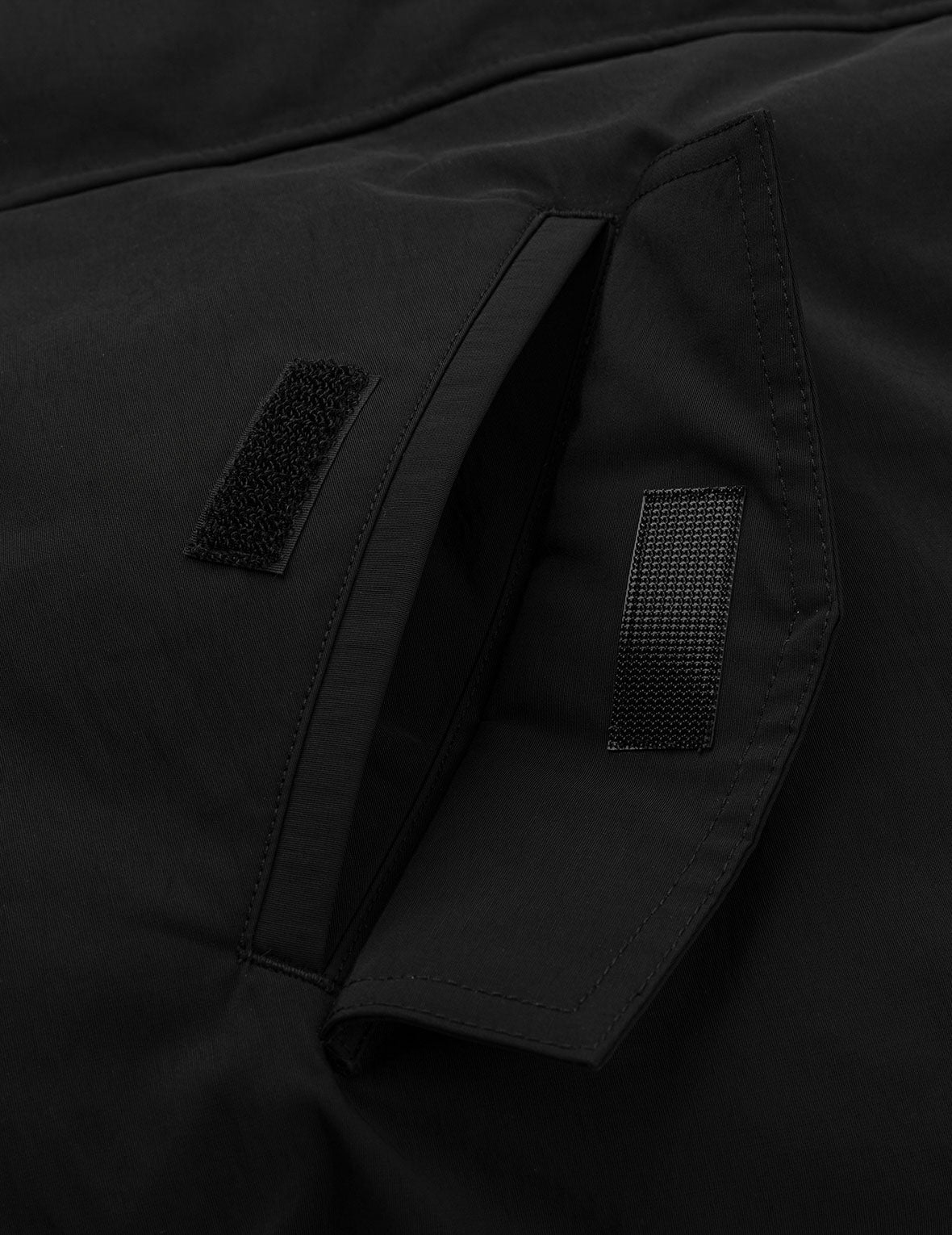 Seagull Embroidery Regular Fit Waterproof Down Jacket