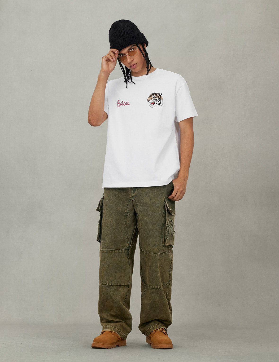 Distressed Seagull Appliqué Embroidery and Multi-Pocket Loose Fit Cargo Pants