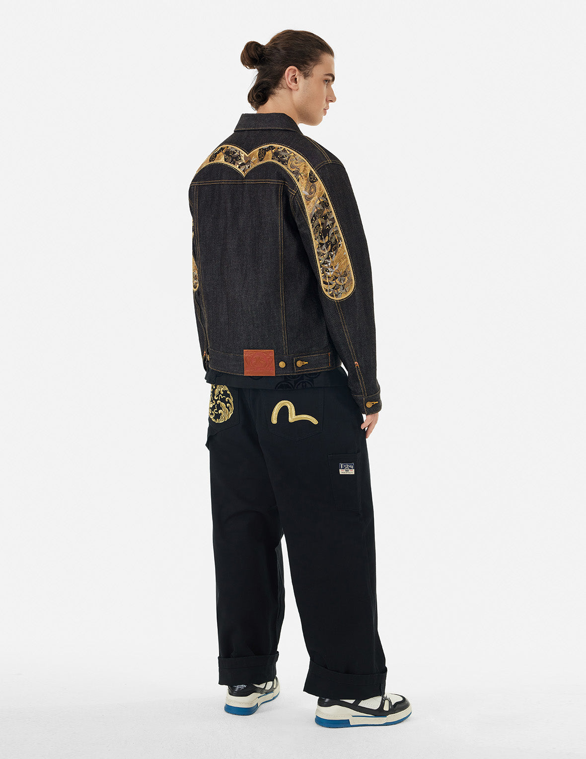 Brocade Daicock Appliqué
Regular Fit Denim Jacket