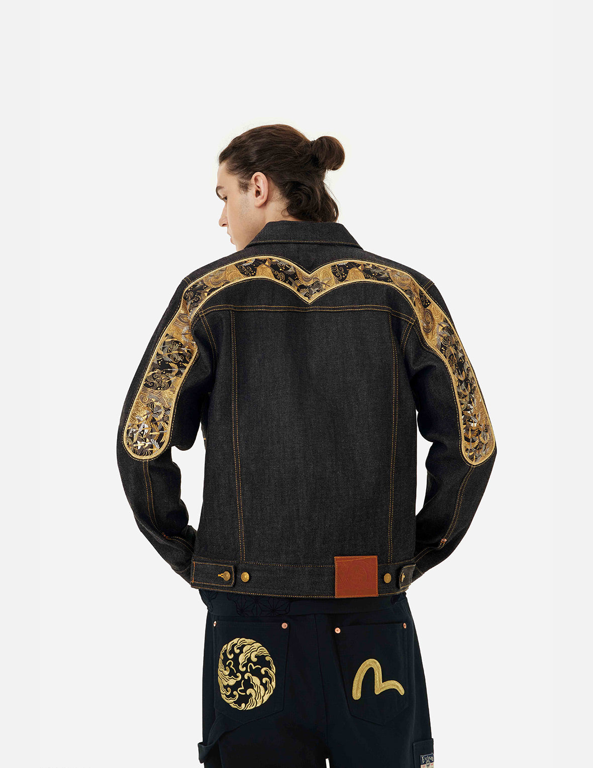 Brocade Daicock Appliqué
Regular Fit Denim Jacket