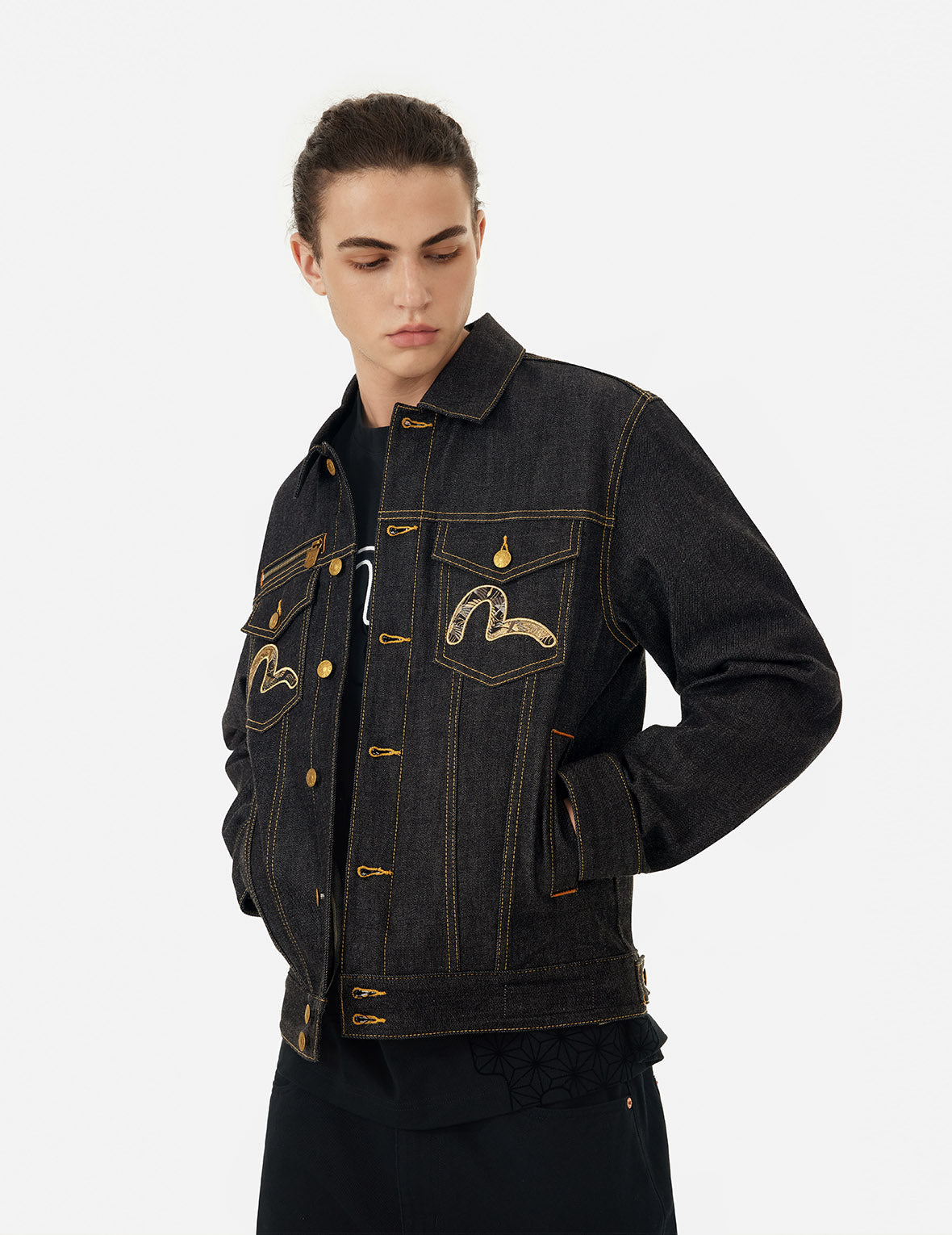 Brocade Daicock Appliqué
Regular Fit Denim Jacket