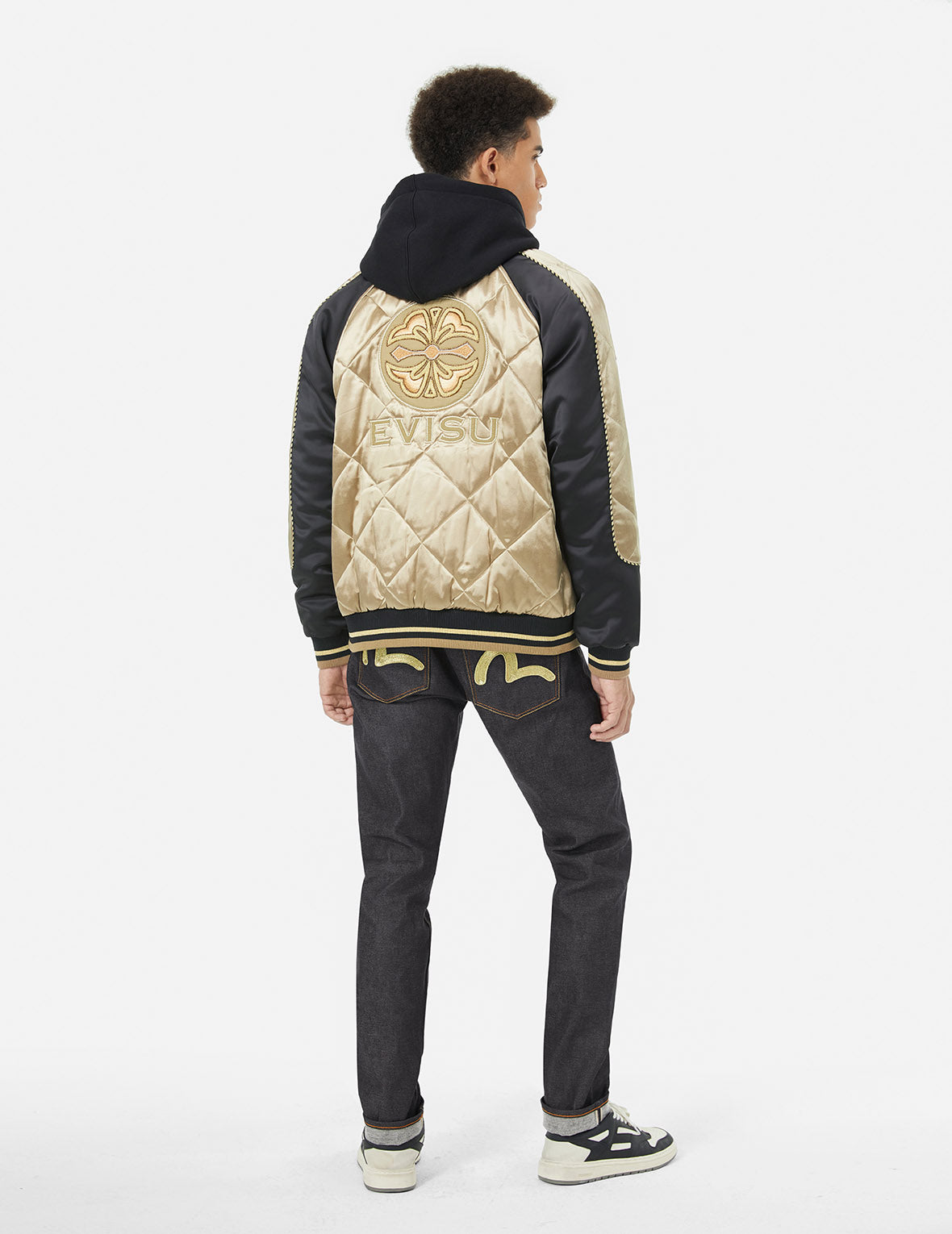 Seagull Metallic Embroidery Taper Fit Jeans #2017