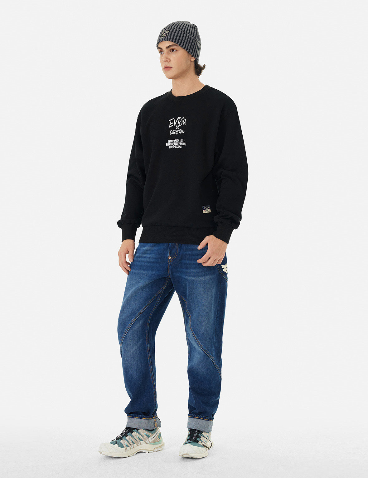 Slogan and Photo Print Relax Fit Sweatshirt