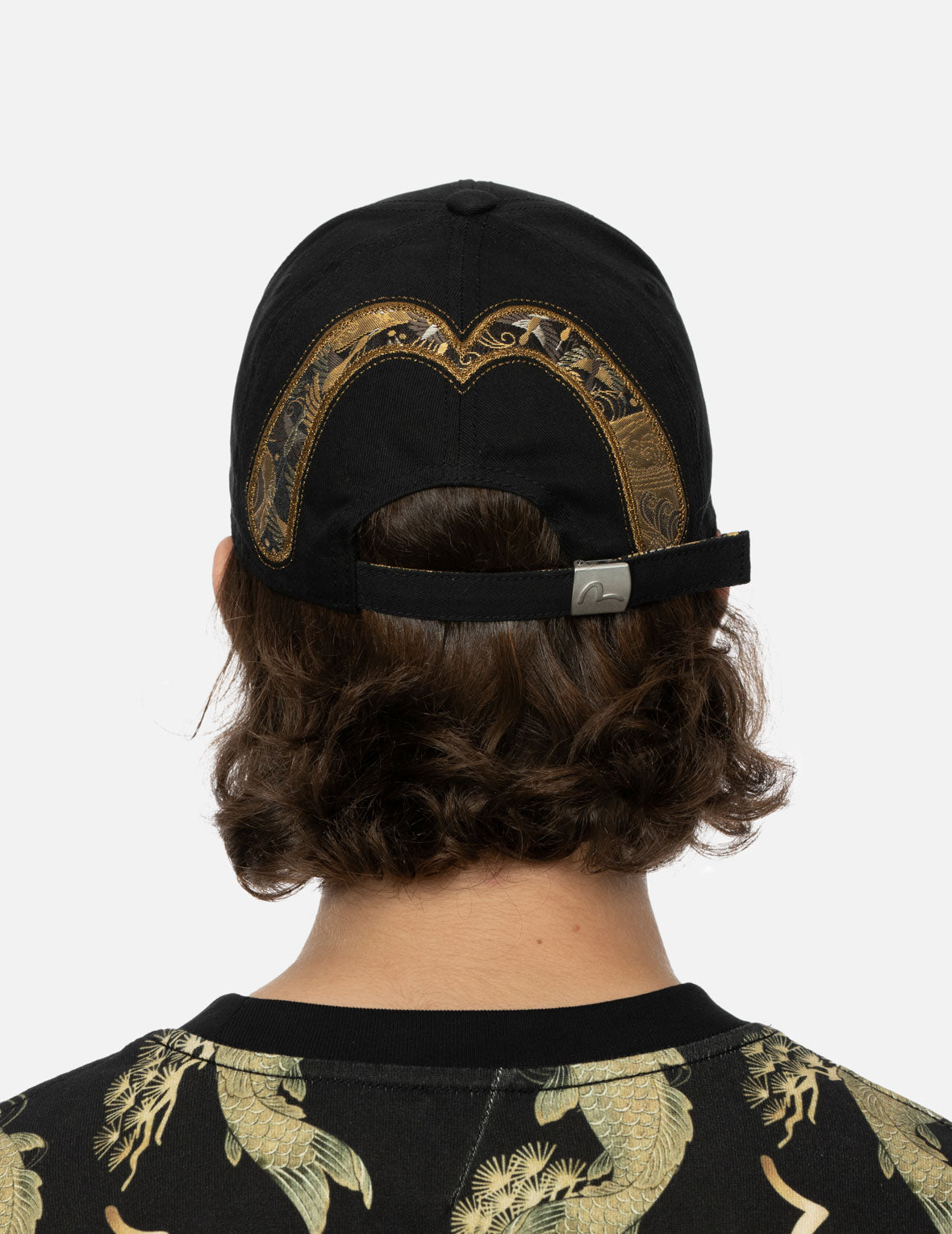 Seagull Embroidery and Daicock Brocade Cap
