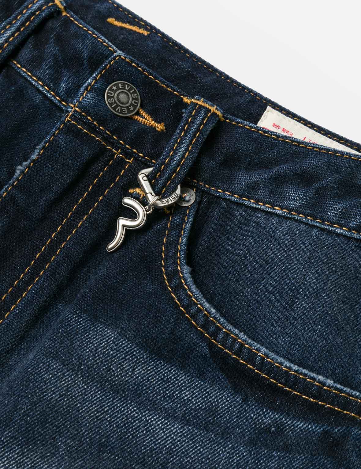 Distressed Kamon and Seagull Appliqué Embroidery Fashion Fit Denim Shorts