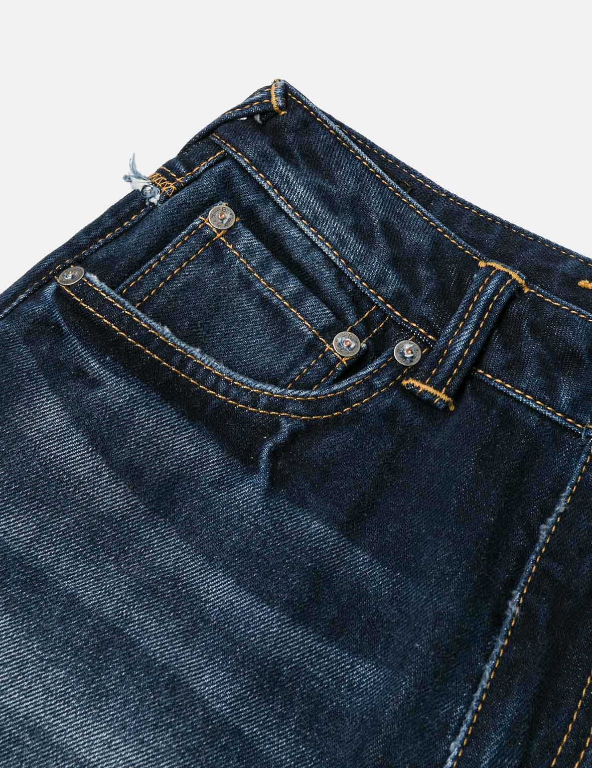 Distressed Kamon and Seagull Appliqué Embroidery Fashion Fit Denim Shorts