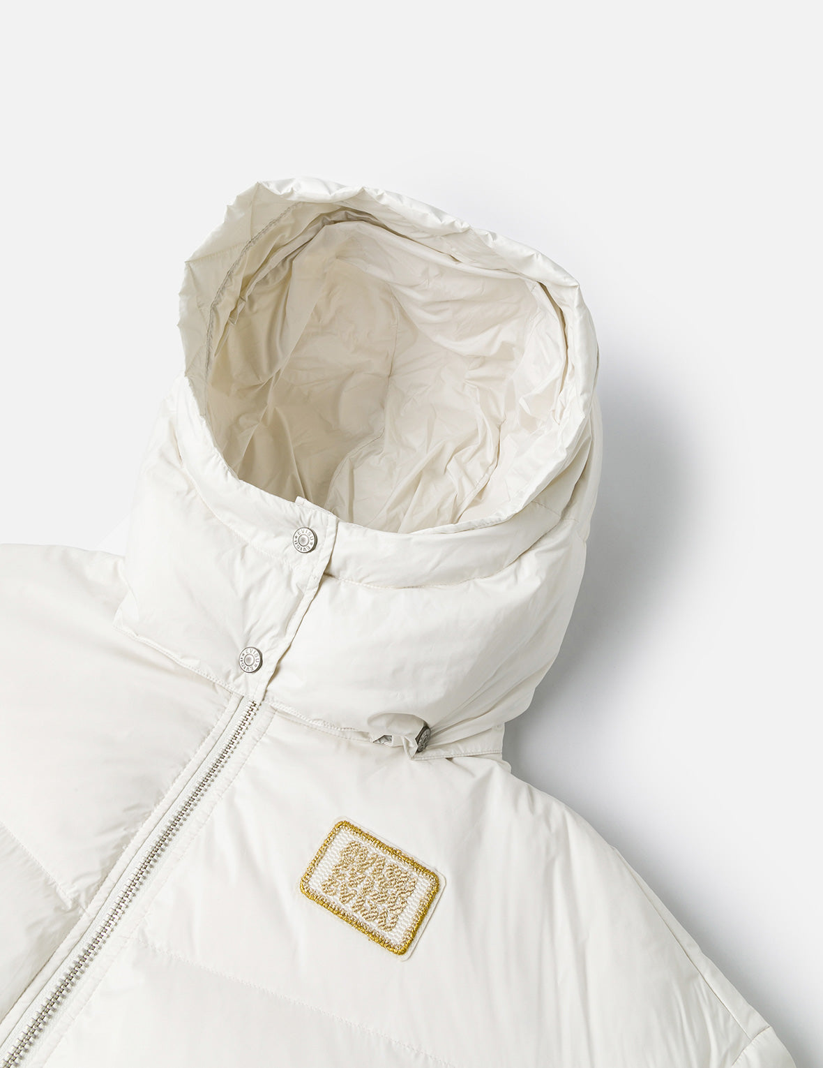 Gold-Thread Cat Appliqué Fashion Fit Down Jacket with Detachable Hood