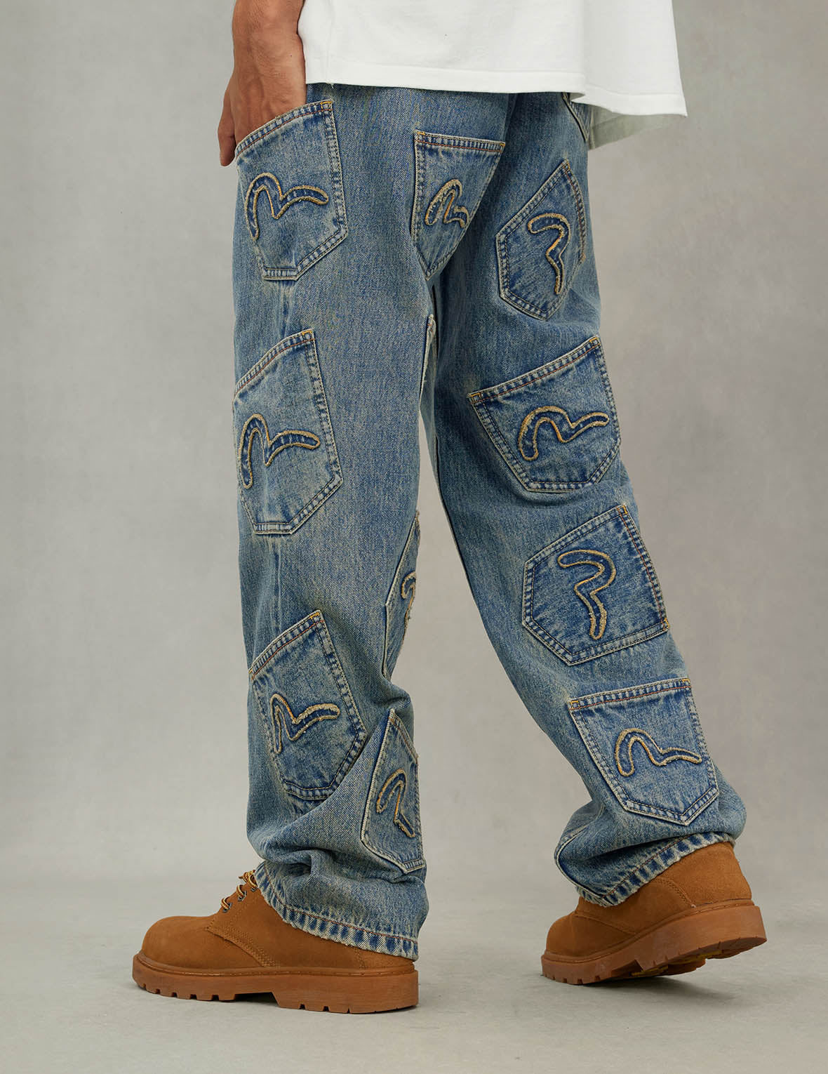 EVISU X F-LAGSTUF-F Dirty Washed and Embroideried Multi-Pocket Relax Fit Denim Jeans