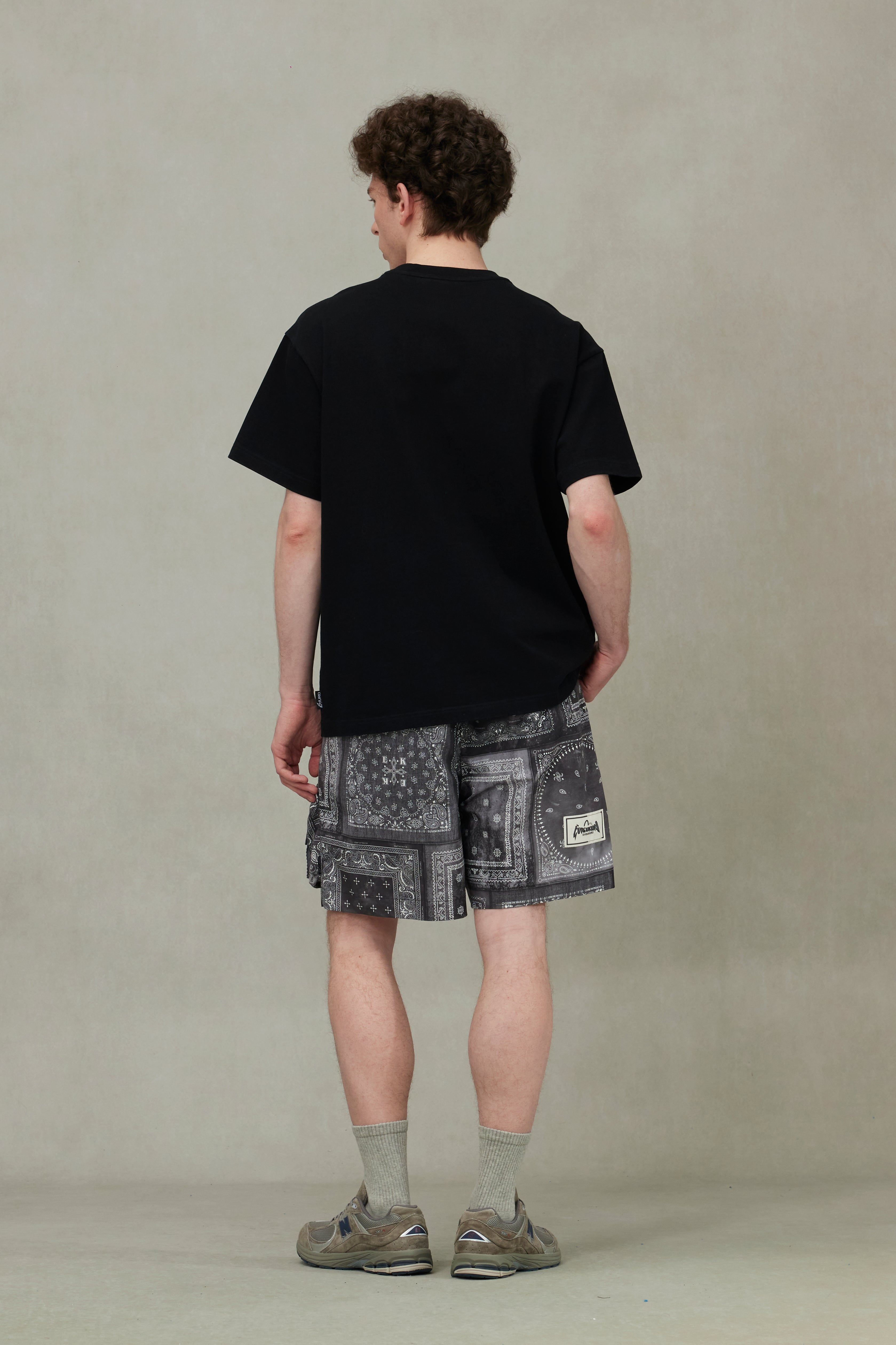 Allover Paisley Print Relax Fit Cargo Shorts