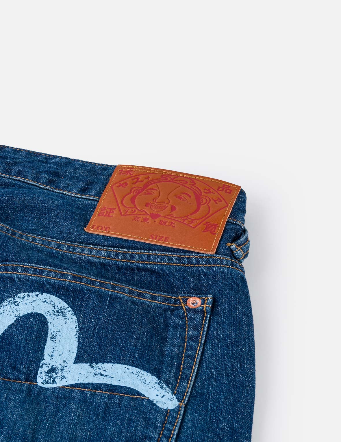 Mid-washed Seagull Print Taper Fit Jeans #2017