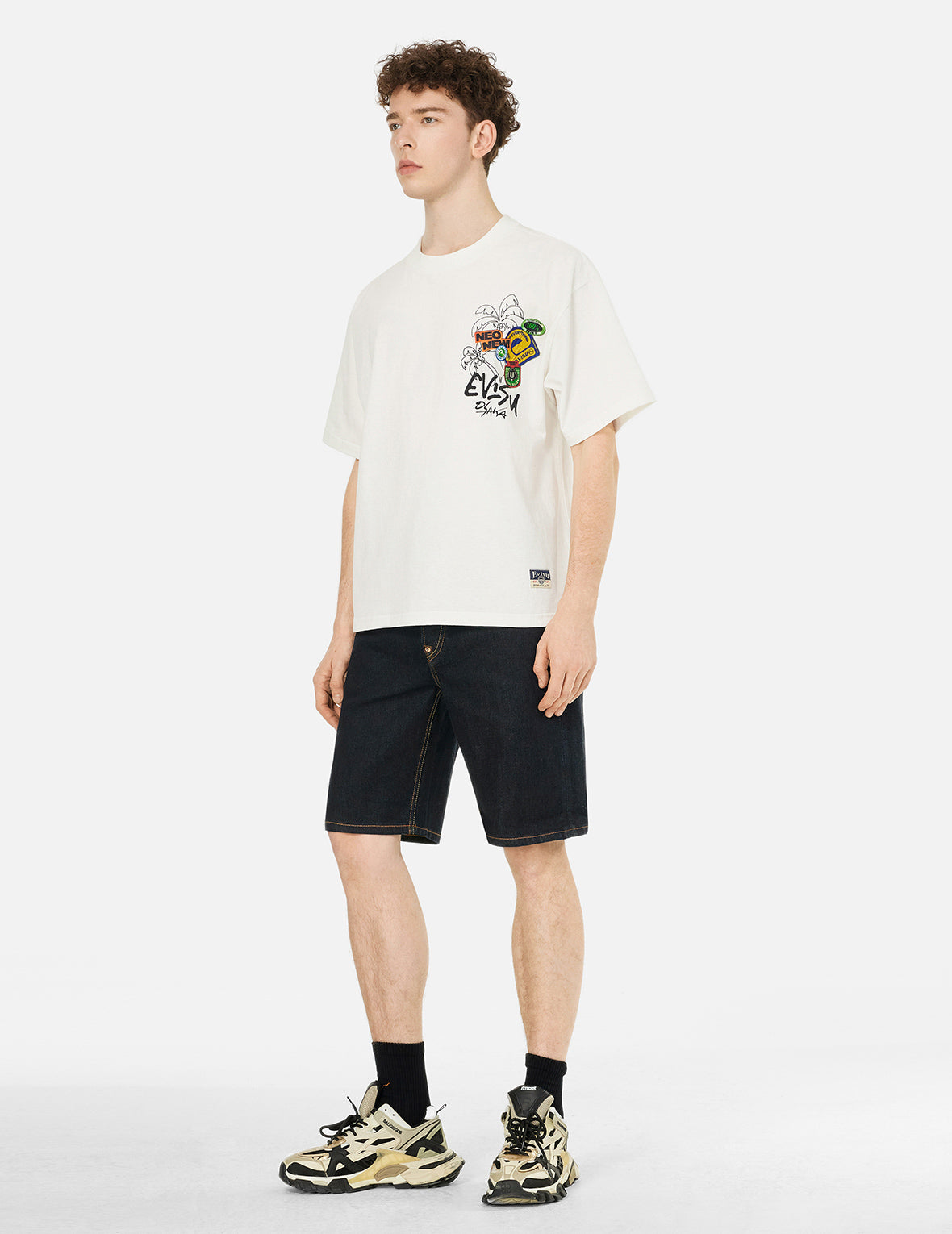 Graffiti Daicock Print Regular Fit Denim Shorts