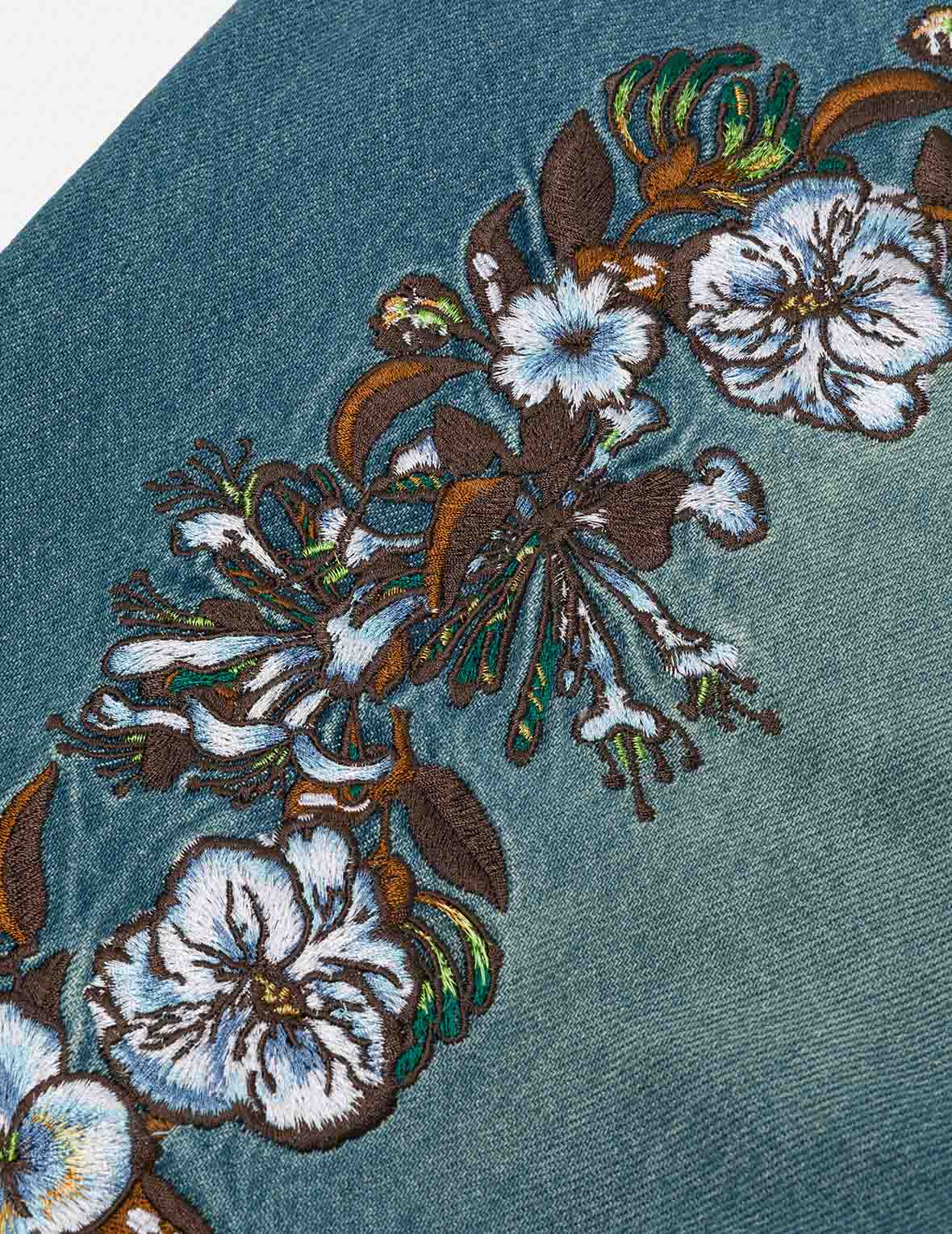 Floral Daicock Embroidery Regular Fit Denim Shorts