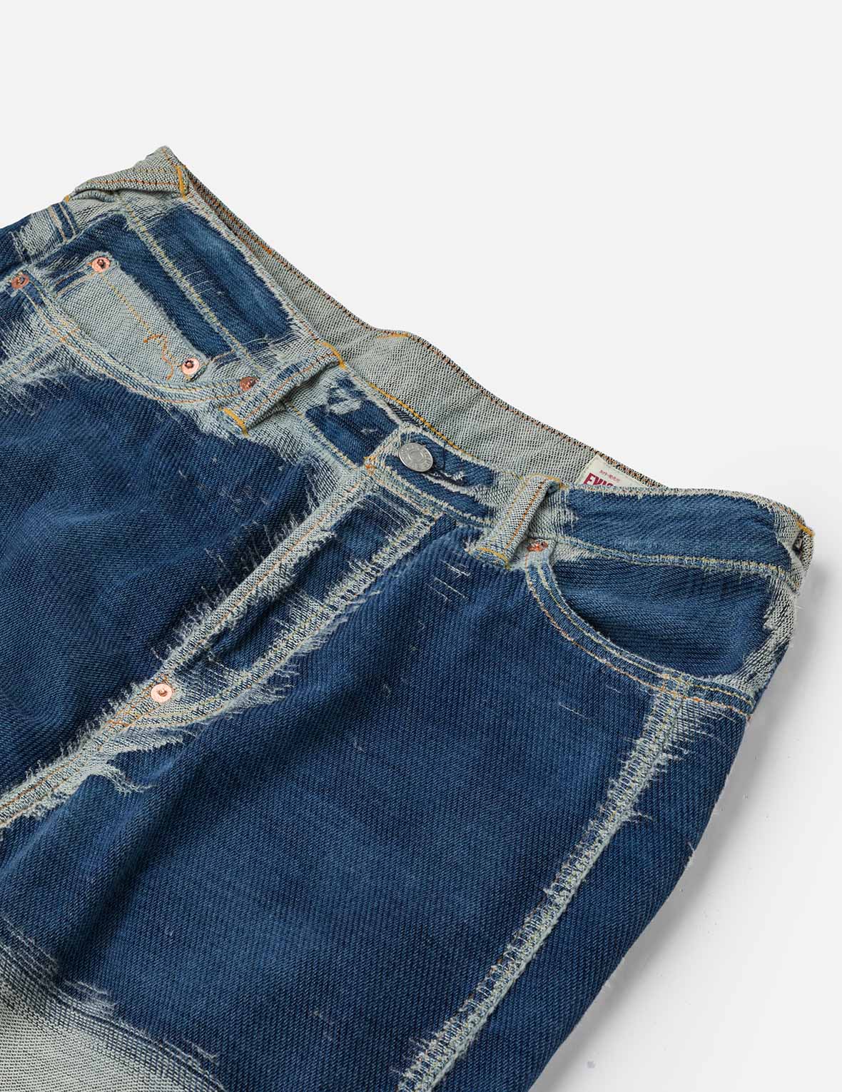 Distressed Seagull Embroidery Fashion Fit Denim Jeans