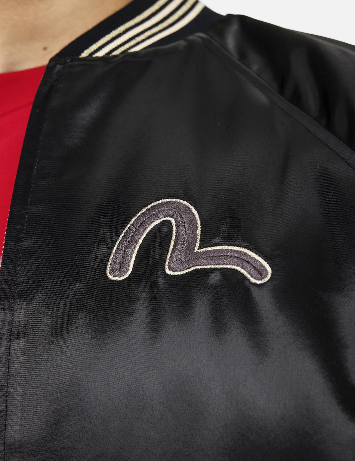 Soaring Snake Embroidery and Traditional Japanese Totem Prints Reversible Relax Fit Souvenir - Red Jacket