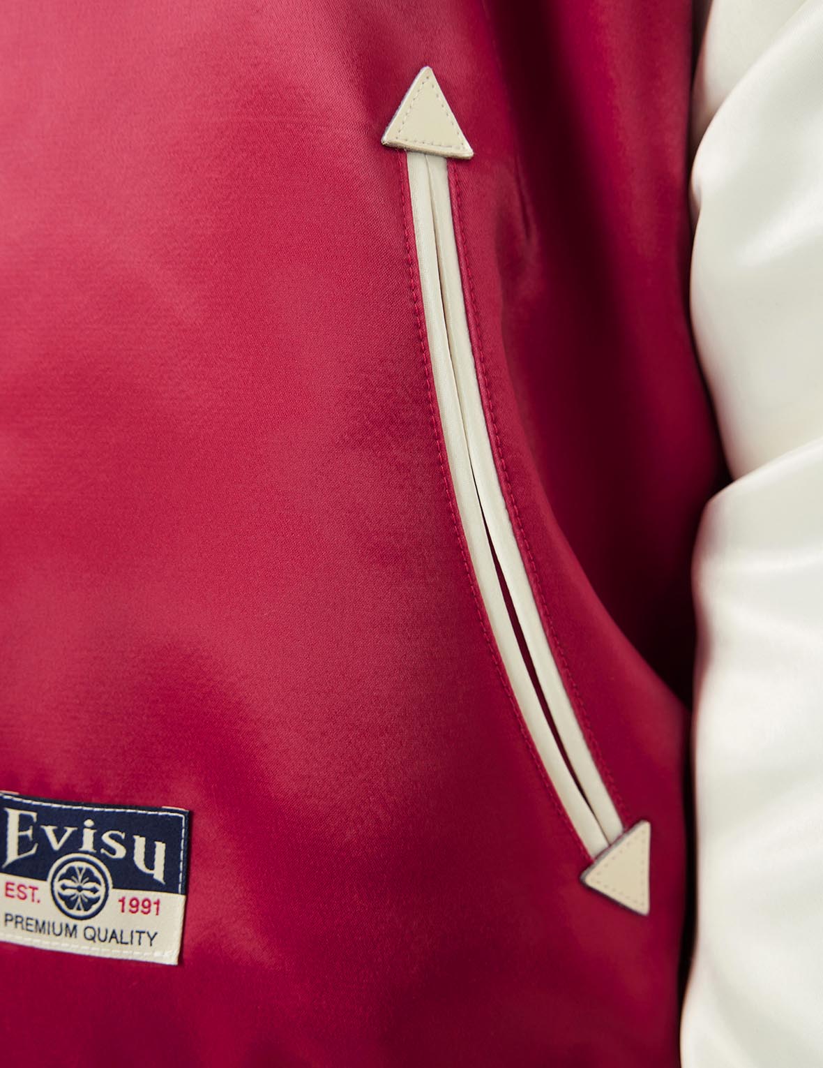 Soaring Snake Embroidery and Traditional Japanese Totem Prints Reversible Relax Fit Souvenir - Red Jacket