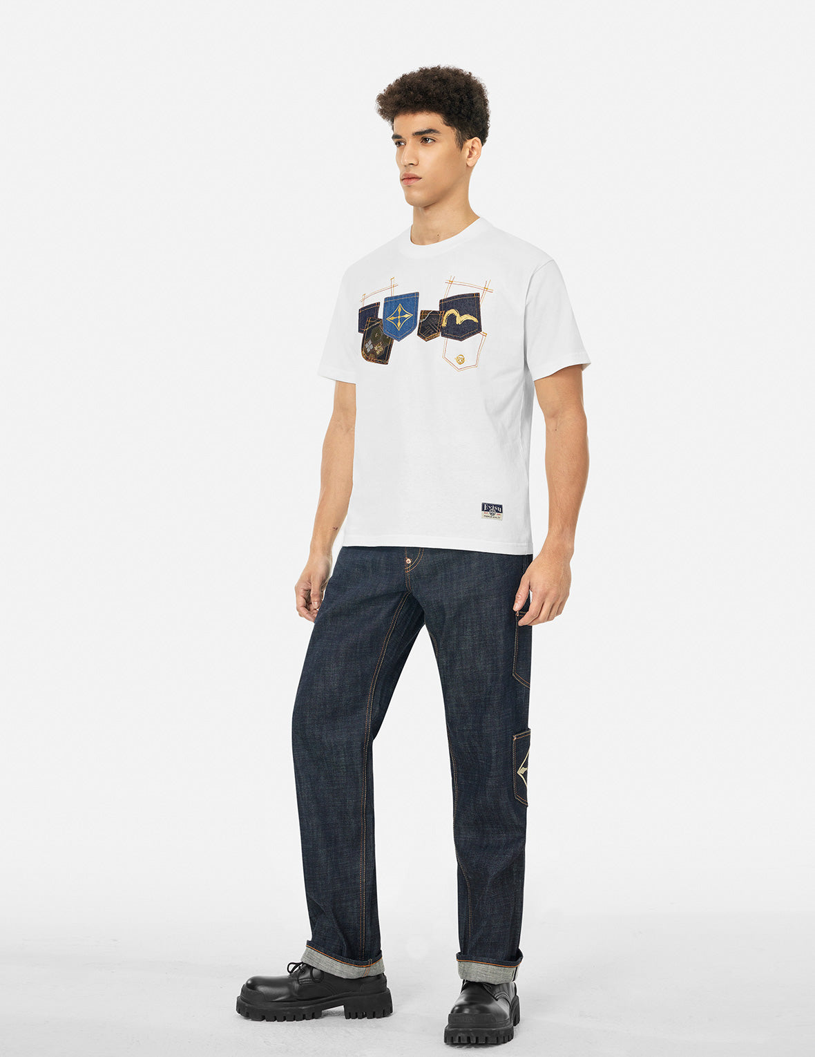 Multi-Pocket and Multi-Print Relax Fit T-shirt