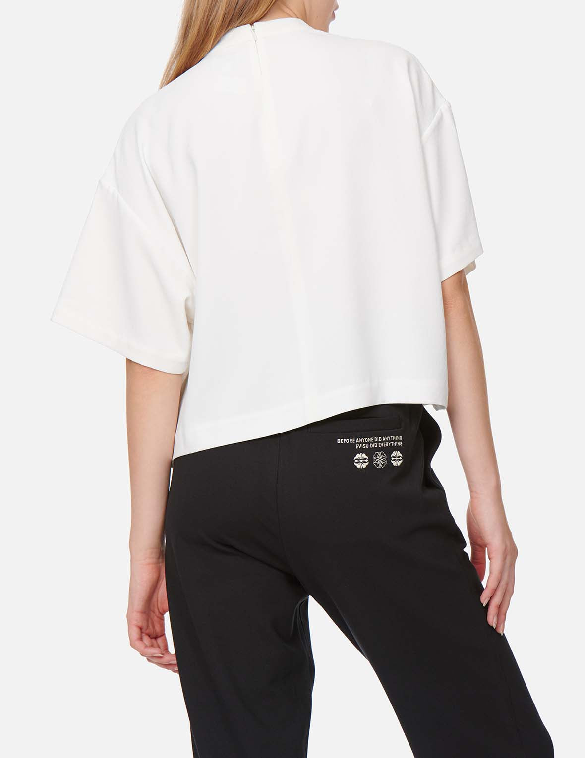 Seagull Embroidered Boxy Blouse