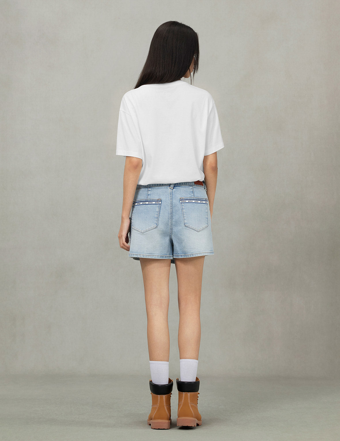 Kamon and Logo Embroidery Regular Fit Denim Skorts