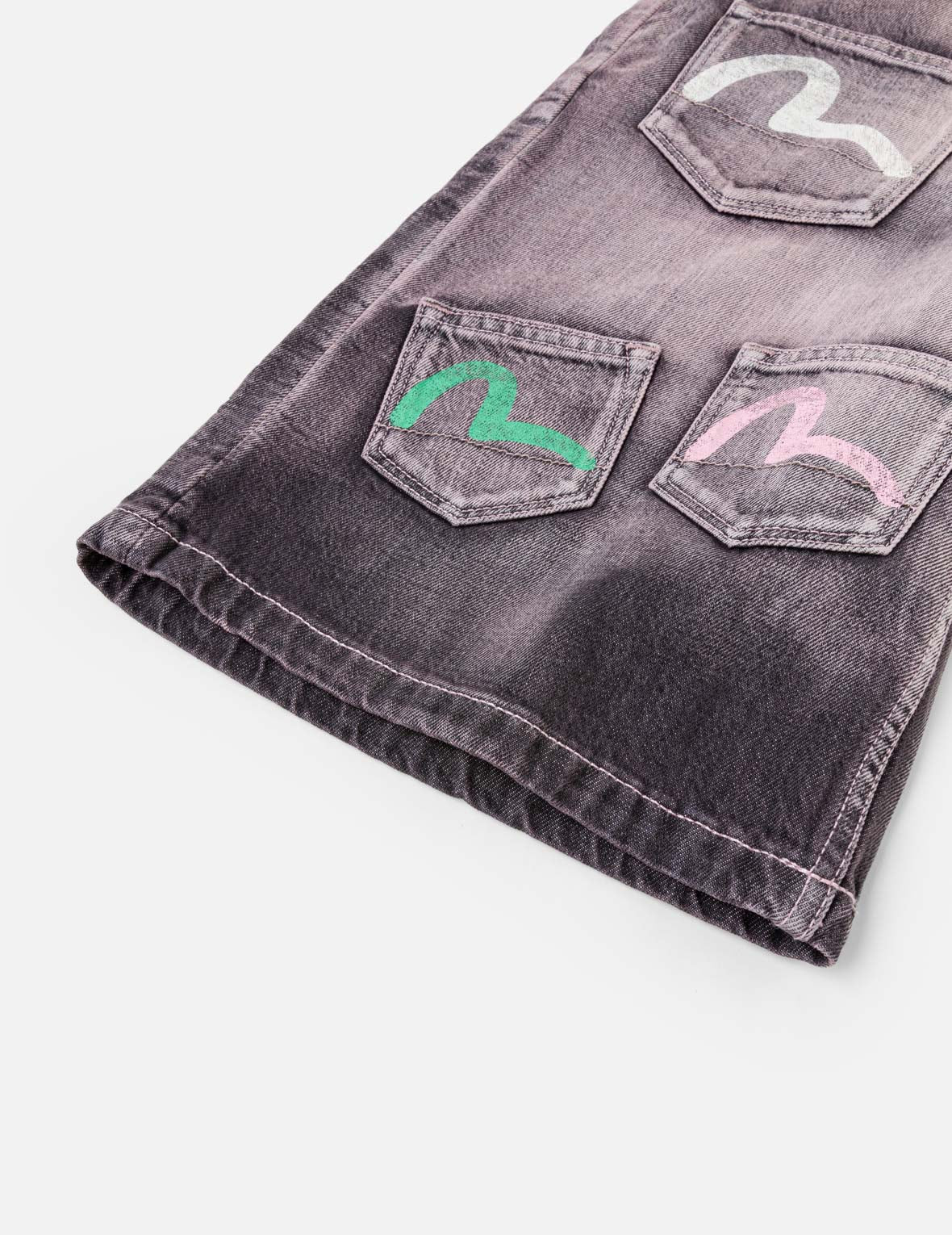 Seagull Print Multi-Pocket Denim Shorts