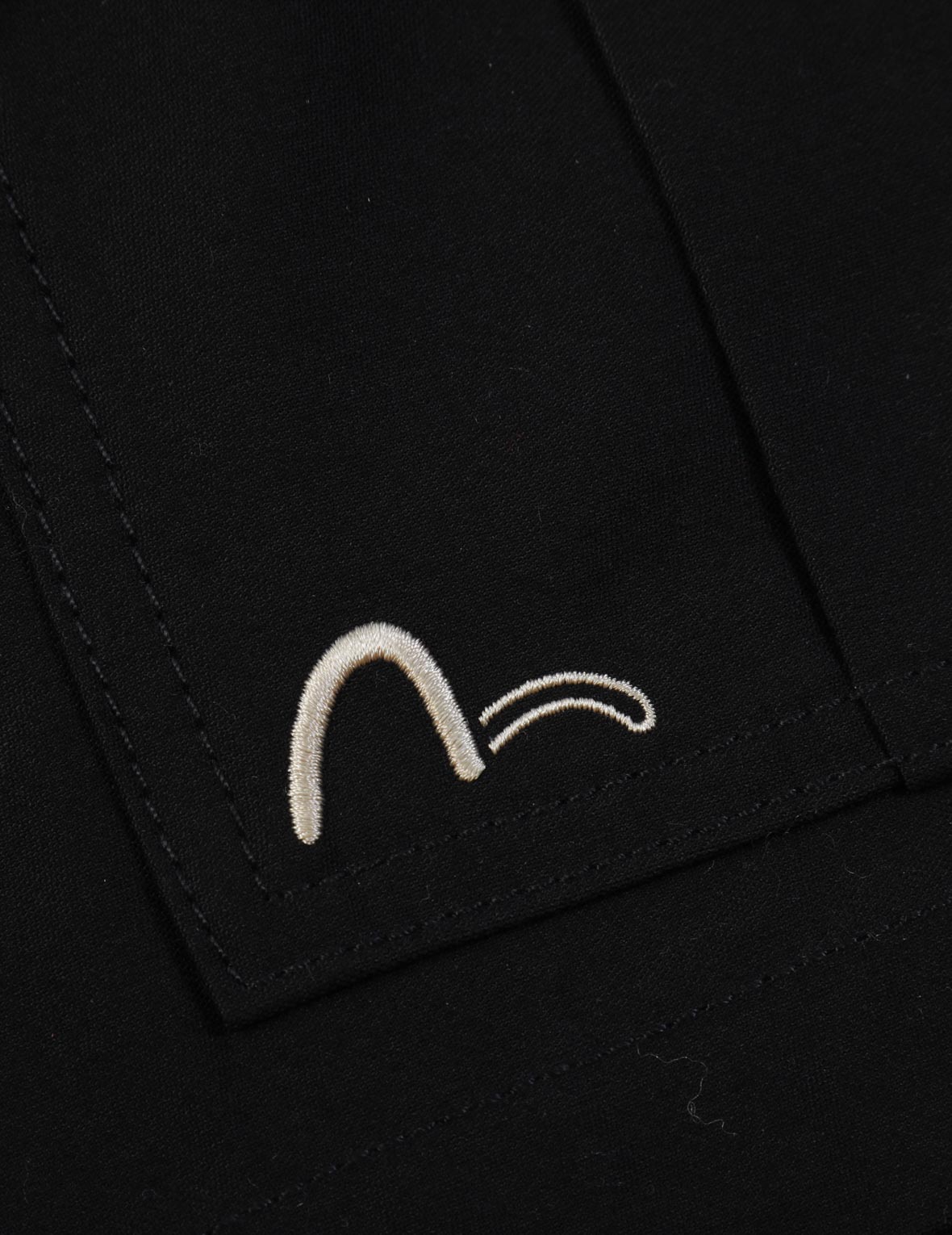 Logo Tape Patching Cargo Shorts