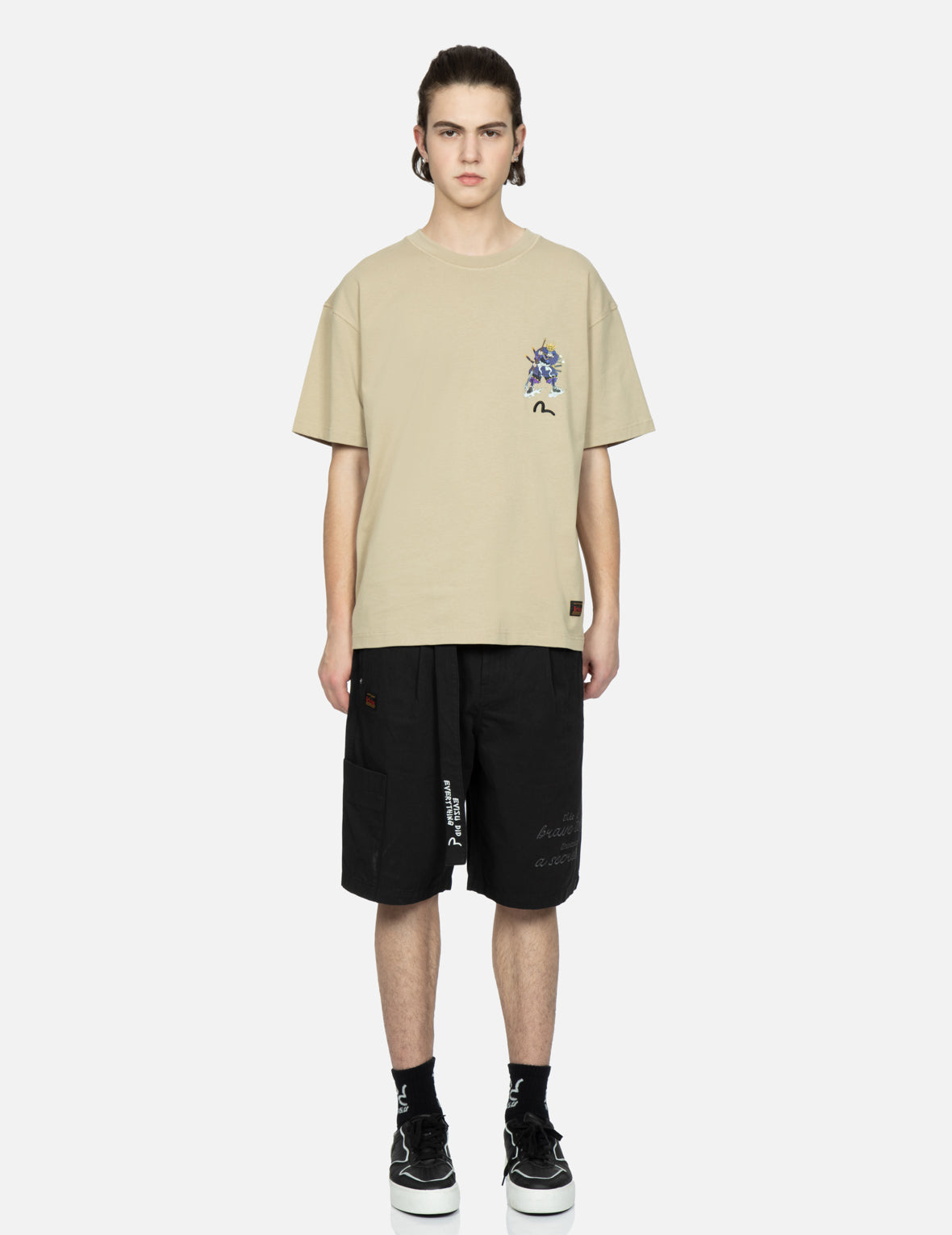Slogan and Kamon Embroidery Cargo Shorts