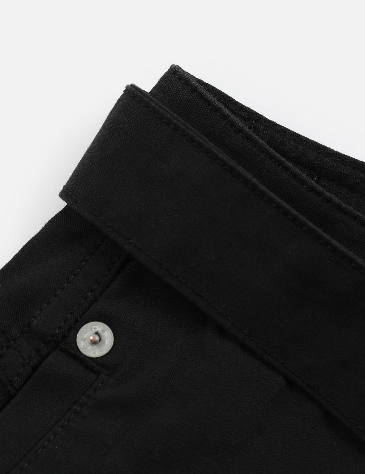 Slogan and Kamon Embroidery Cargo Shorts