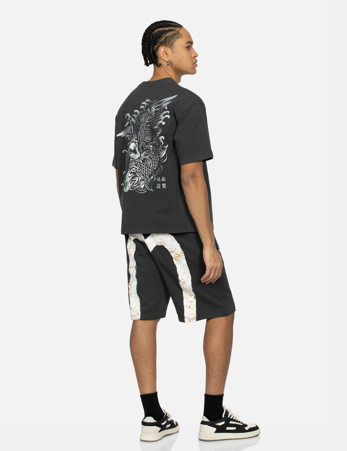 Logo Embroidery and "Soaring Seagull and Dancing Carp" Print Relax Fit T-shirt