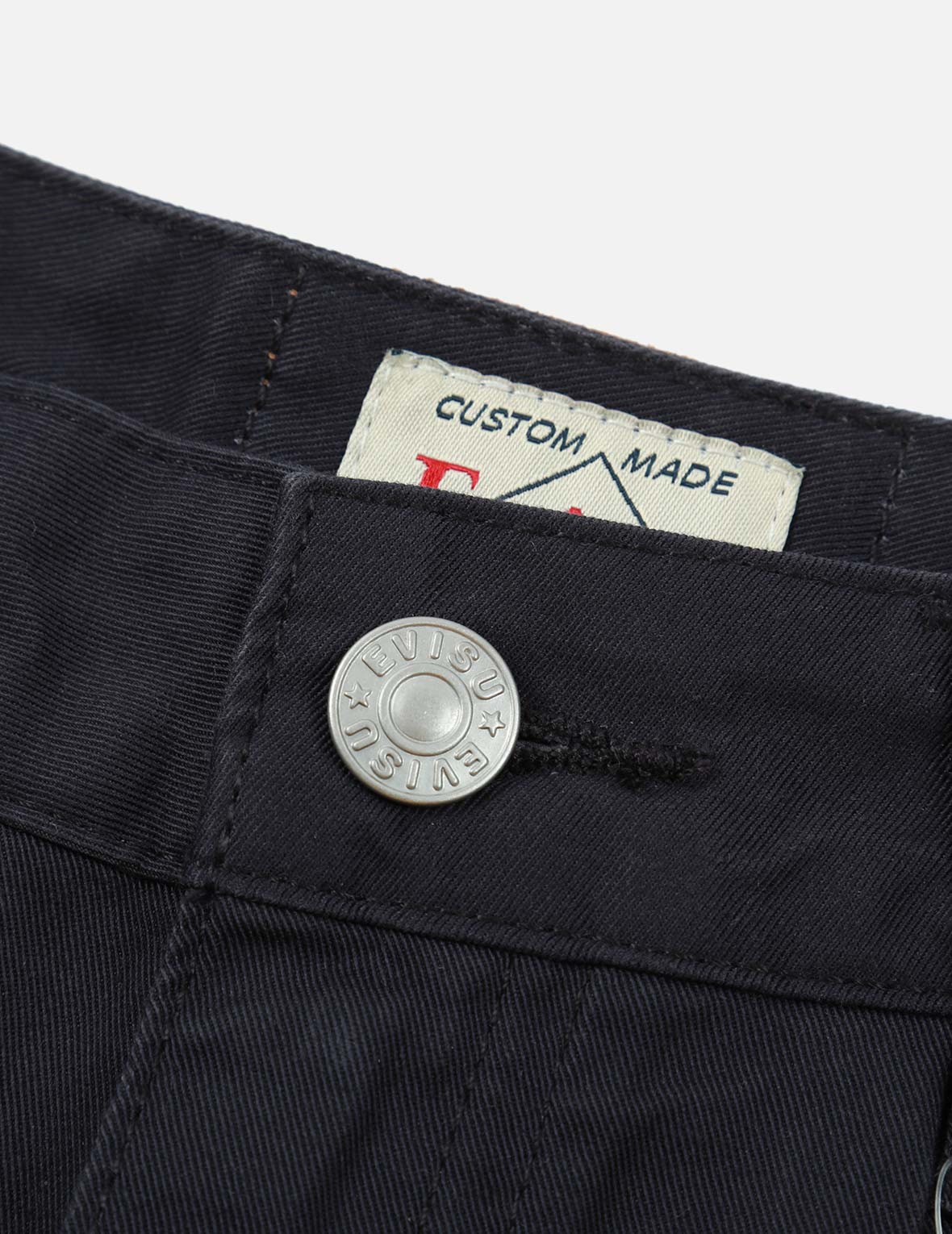 Seagull and Logo Embroidery Cargo Shorts