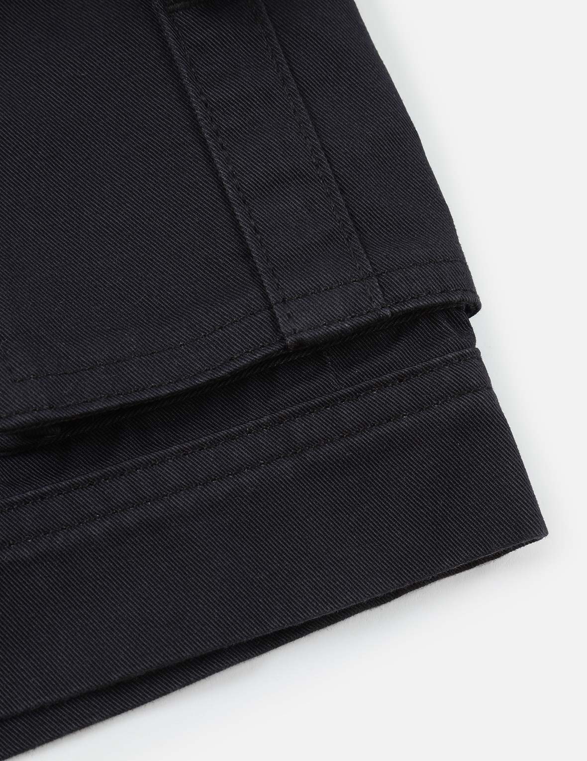 Seagull and Logo Embroidery Cargo Shorts