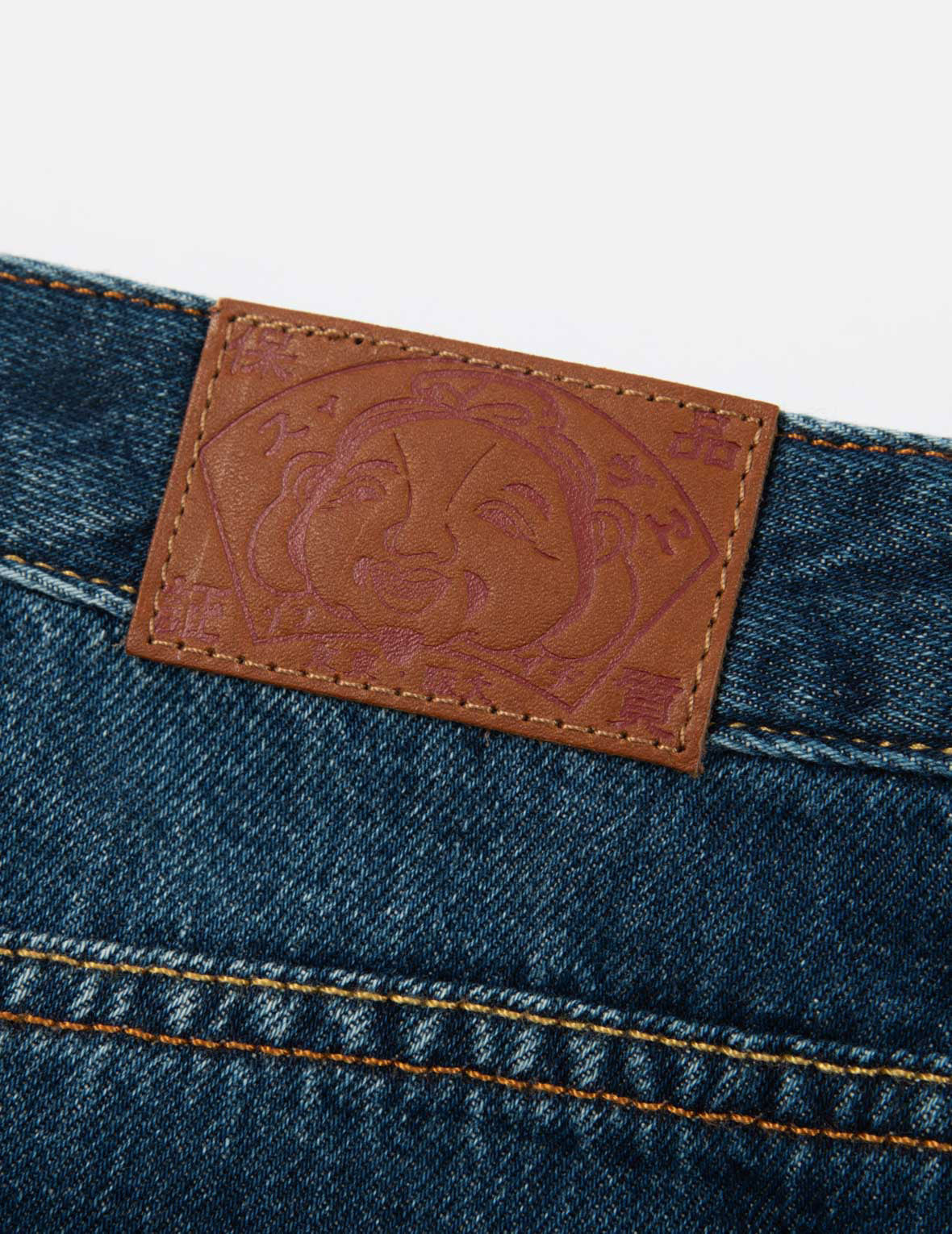 Tsubaki-pattern Seagull Embroidery Denim Skirt