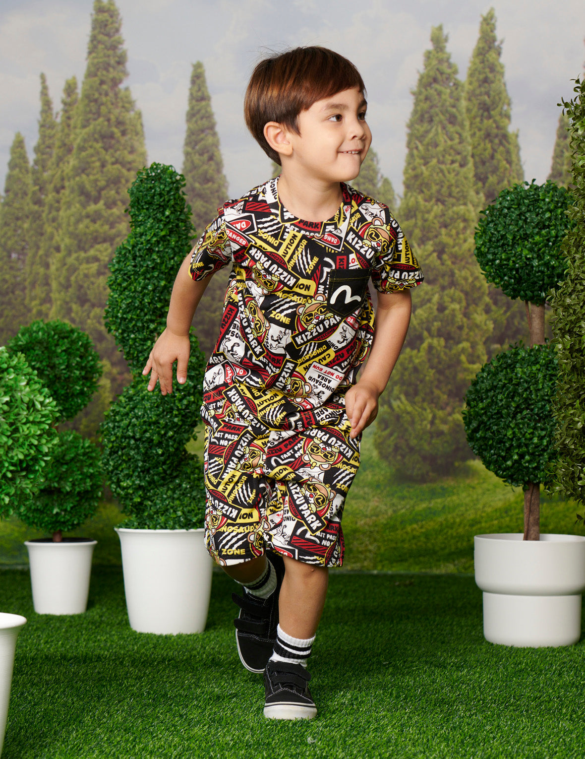 Allover Dinosaur Park Sign Print Regular Fit Sweatshorts