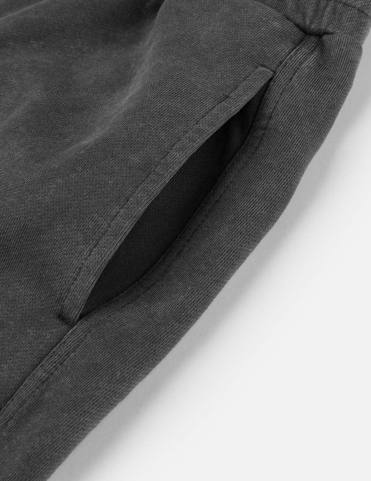 EVISUKURO E Embroidery Distressed Loose Fit Sweatpants