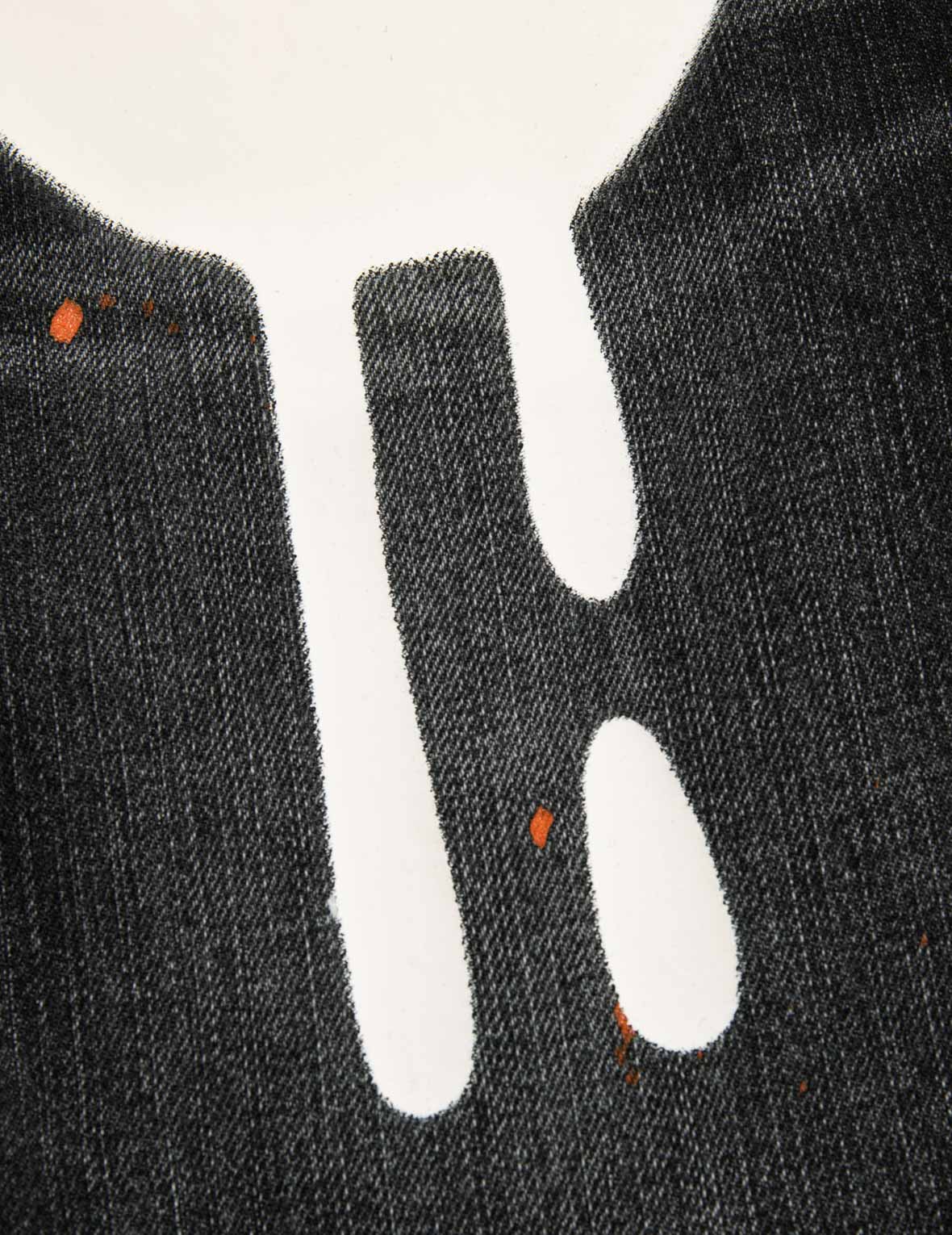 Graffiti Daicock Print Carrot Fit Jeans #2017