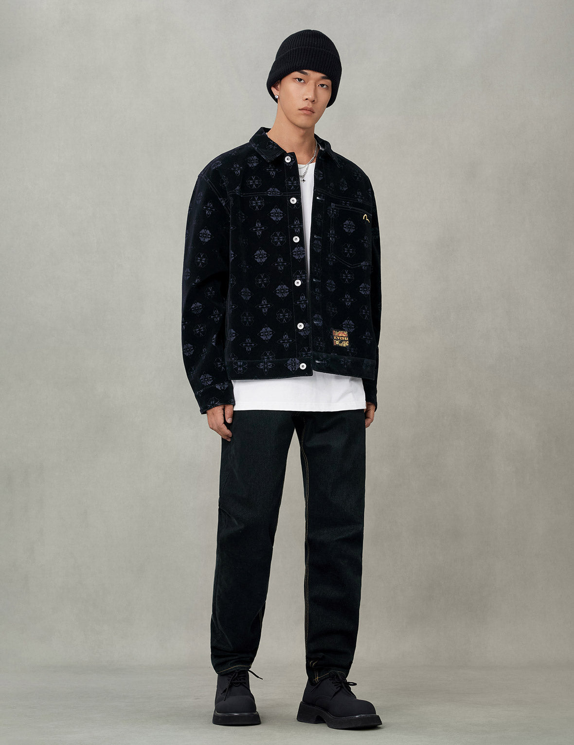 Logo Embroidery and Seagull Print Taper Fit Jeans #2017