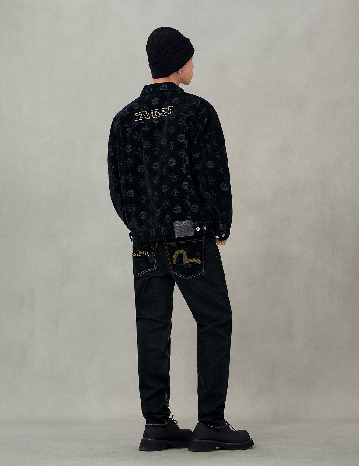 Logo Embroidery and Seagull Print Taper Fit Jeans #2017