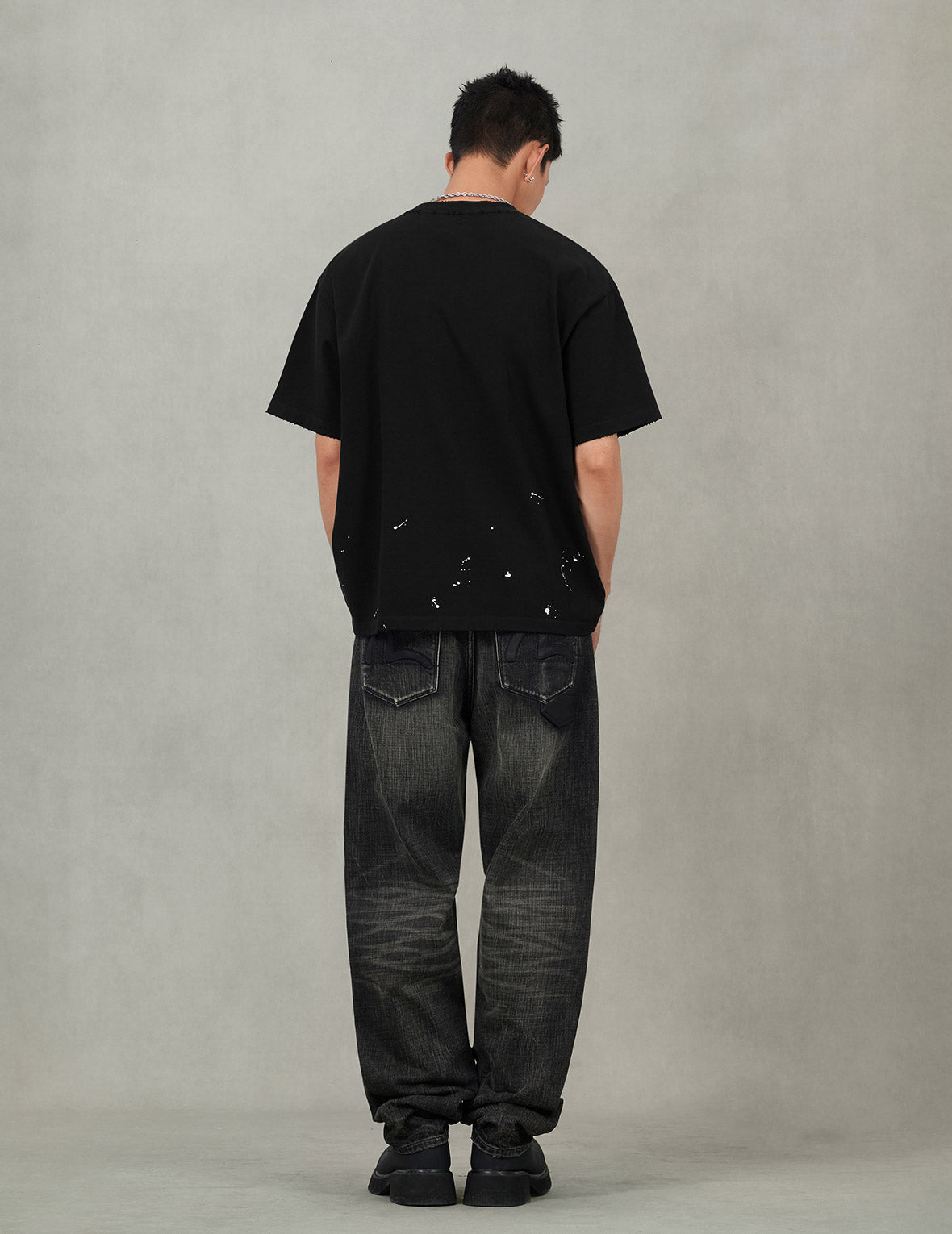 Graffiti-Style Seagull and Logo Print Relax Fit T-Shirt