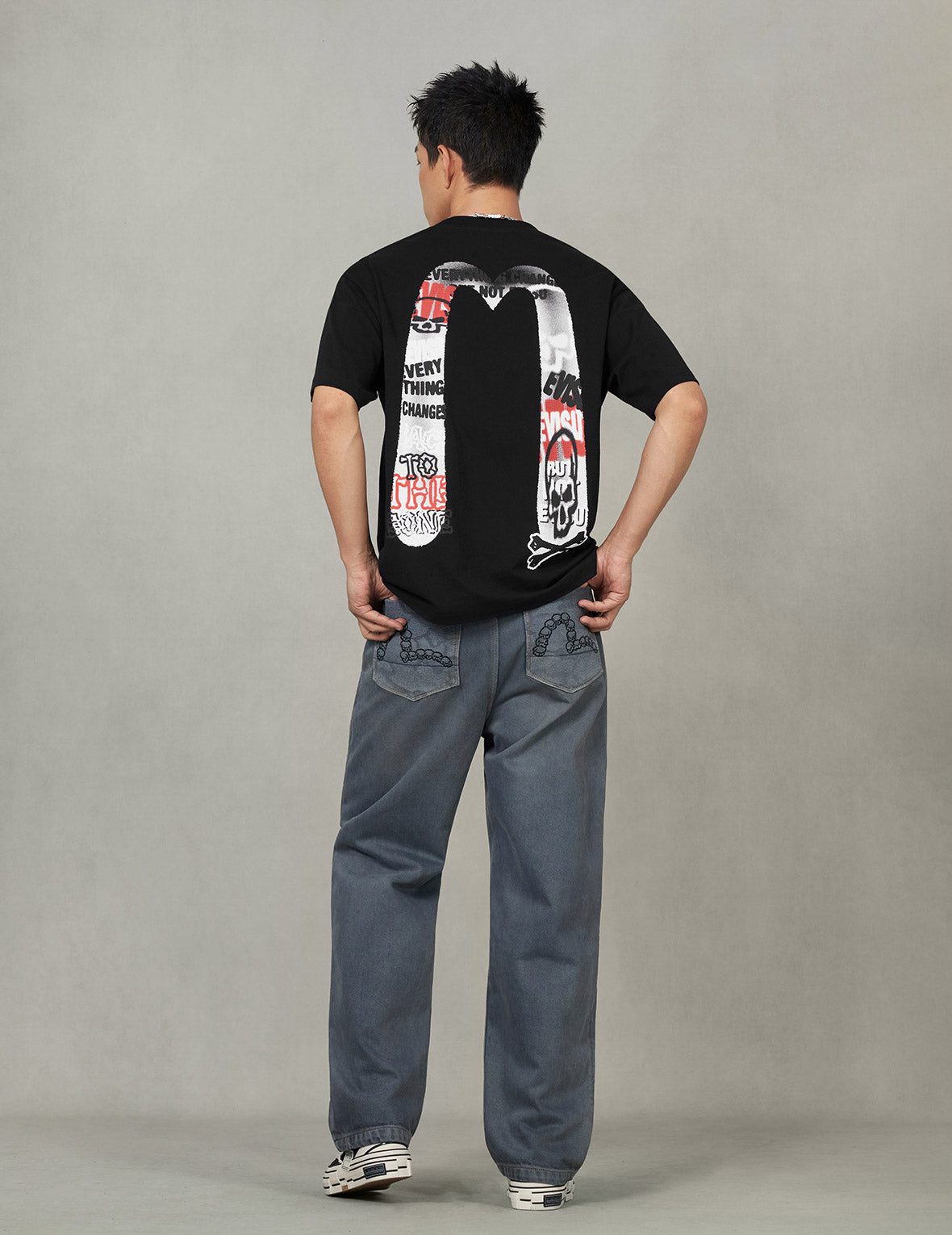 Graffiti-style Daicock Print Relax Fit T-shirt