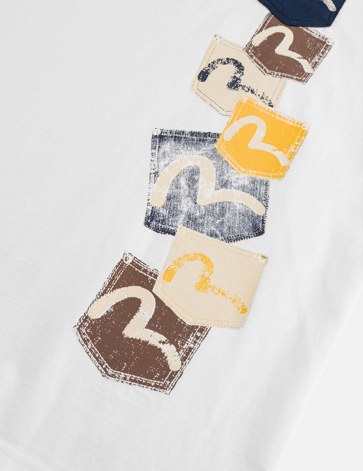 Multi-Pocket Daicock Tee