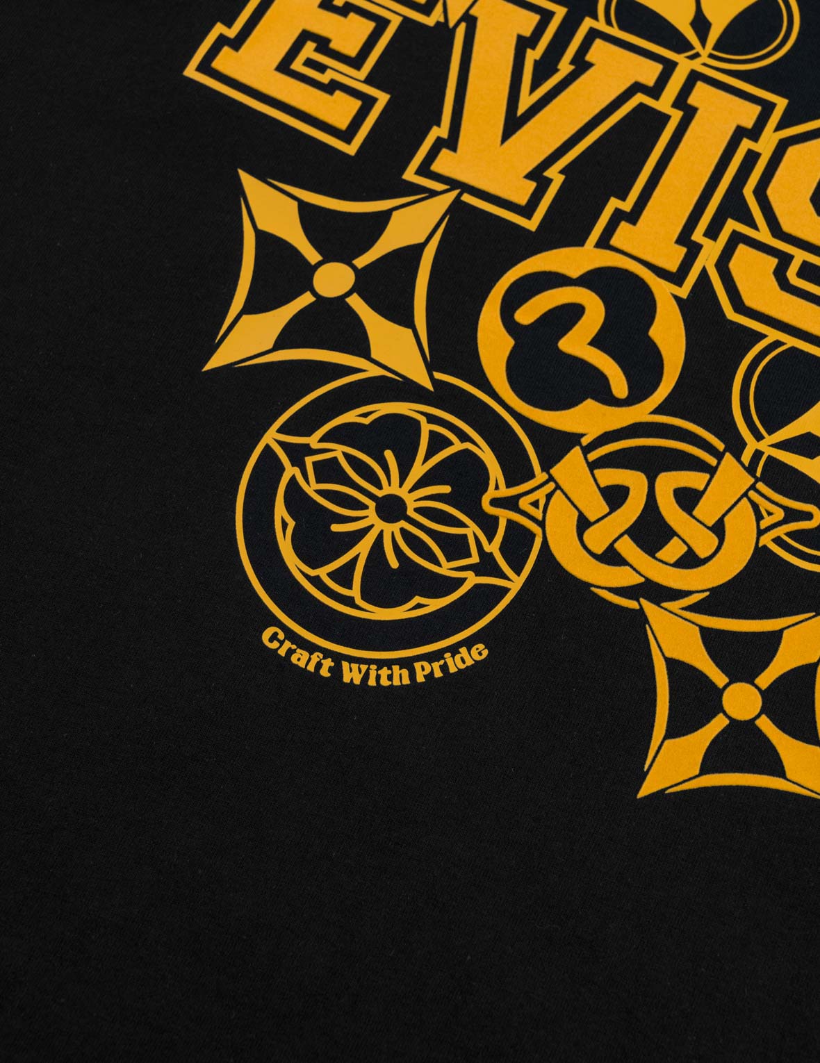 Flocking Logo Kamon Print T-Shirt
