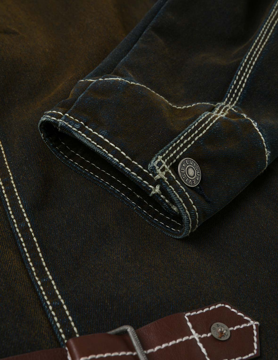 Contrast Stitch Design and Kamon Leather Label Regular Fit Denim Jacket