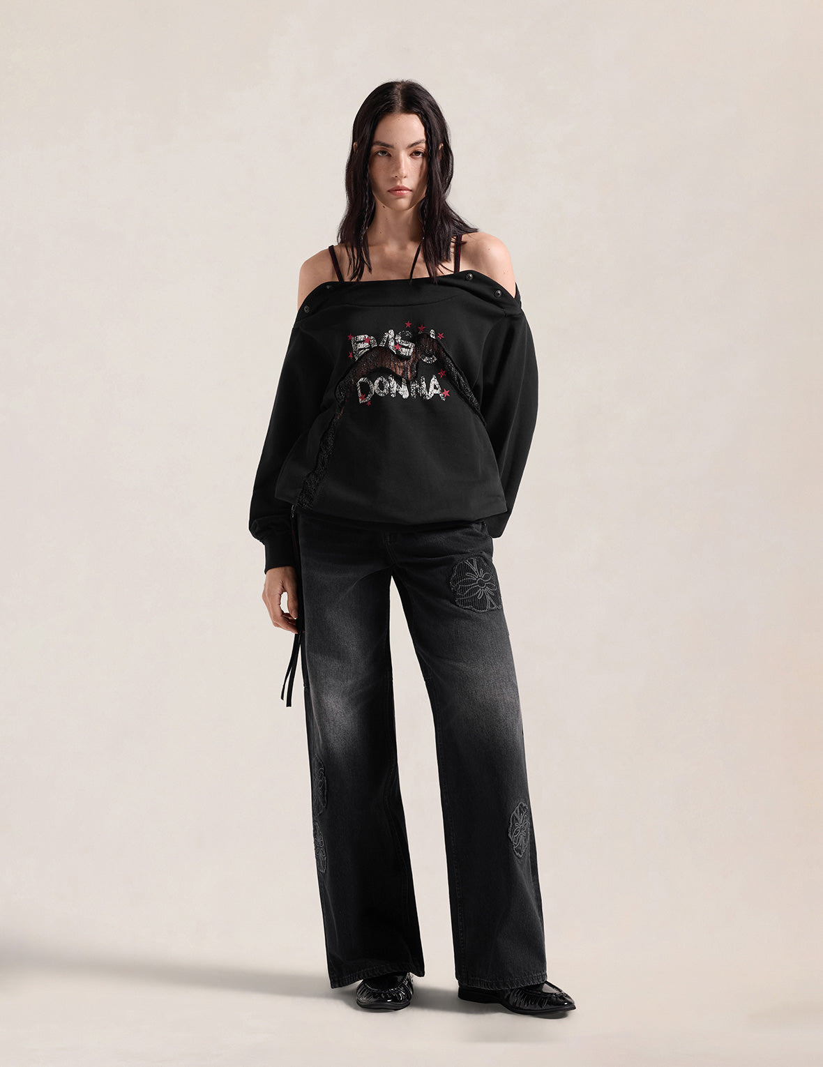 Daicock Appliqued Boat Neck Sweatshirt